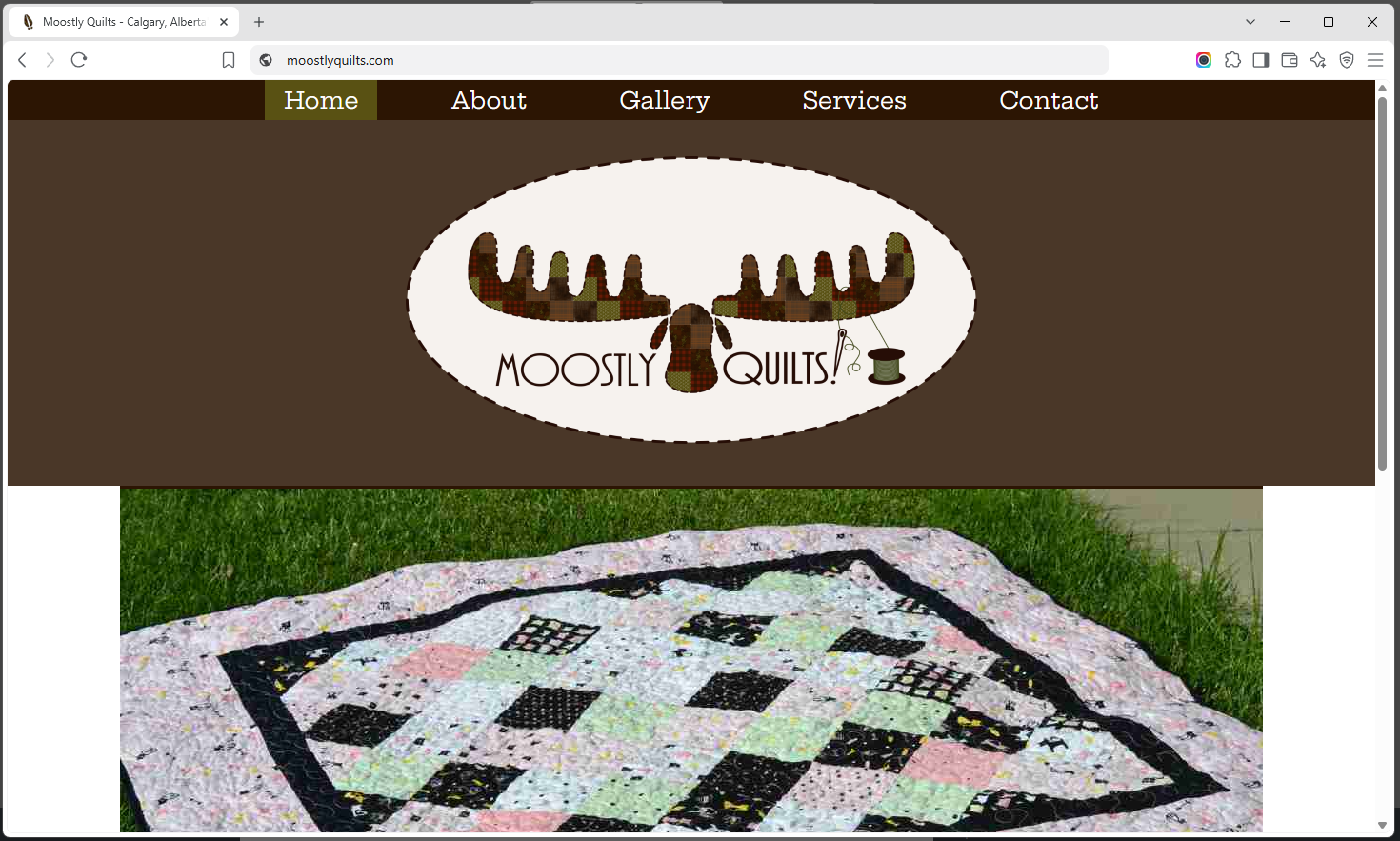 Image of the home page of the Moostly Quilts website